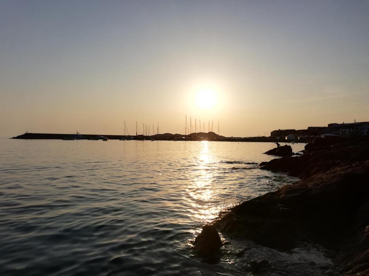 Tanca Della Torre Trilocale Vista Mare Daire Isola Rossa Dış mekan fotoğraf